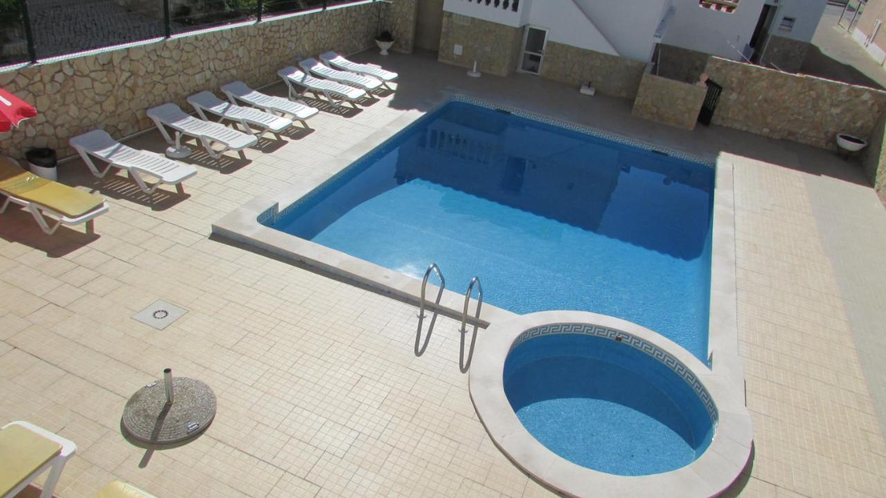 Apartamento - 2 A 4 Pessoas- Piscina Leilighet Olhos de Agua  Eksteriør bilde